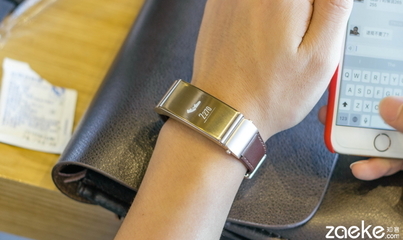 手环与蓝牙耳机的合体，更实用的华为B2智能手环